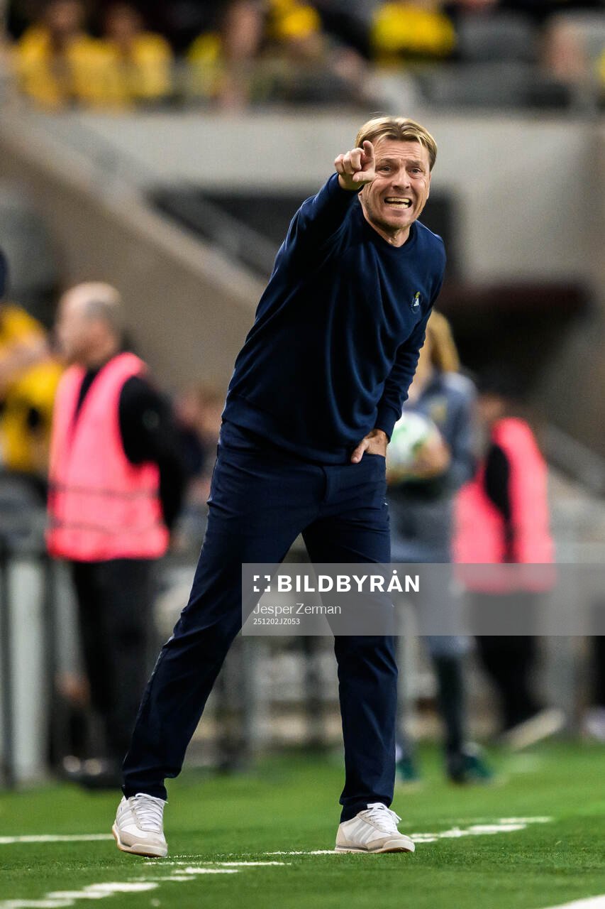 Head coach Tony Gustavsson of Sweden