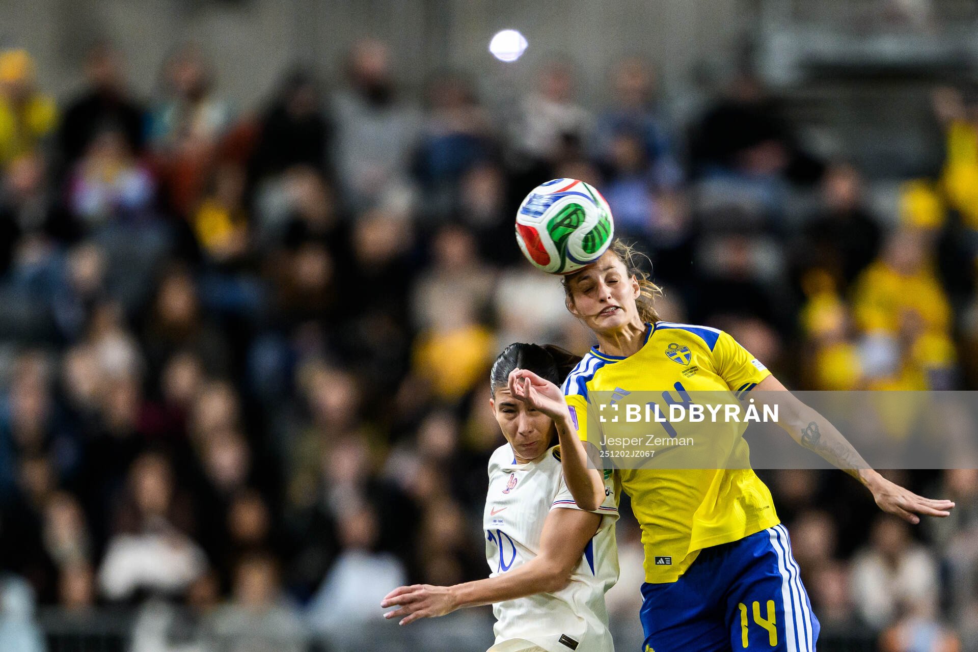 Clara Mateo of France and Nathalie Björn of Sweden