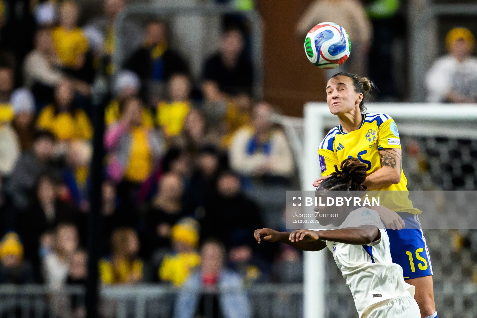 Sandy Baltimore of France and Julia Zigiotti Olme of Sweden