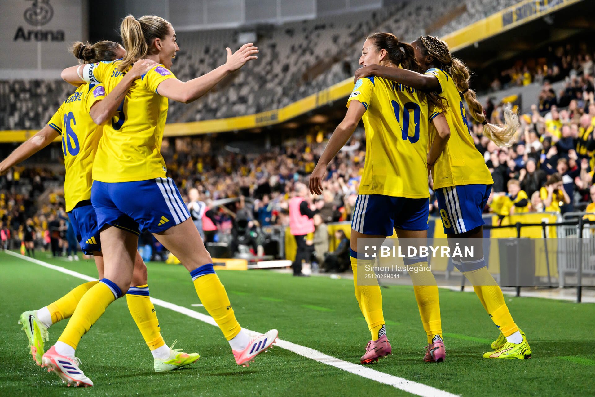 Rosa Kafaji of Sweden celebrates