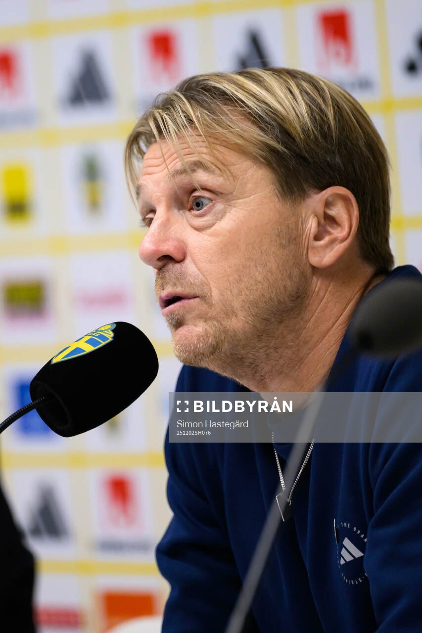 Head coach Tony Gustavsson of Sweden