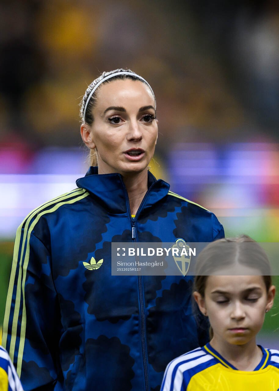Kosovare Asllani of Sweden