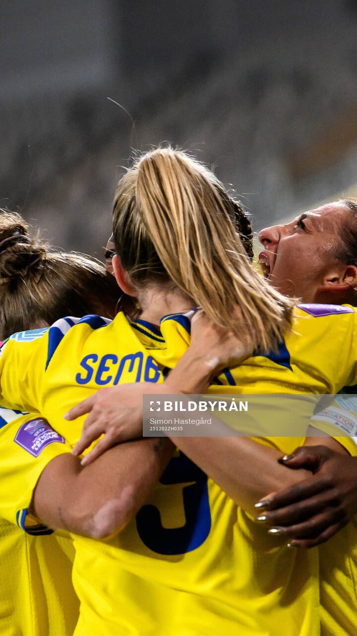 Rosa Kafaji of Sweden celebrates