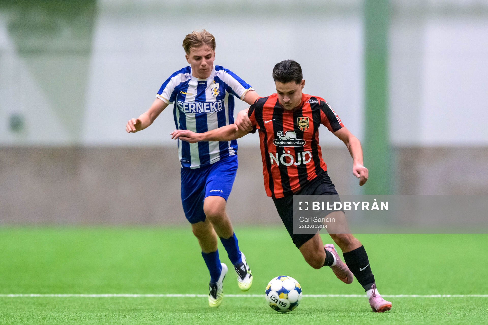 IFK Göteborgs Oliver Månsson och Brommapojkarnas Leo