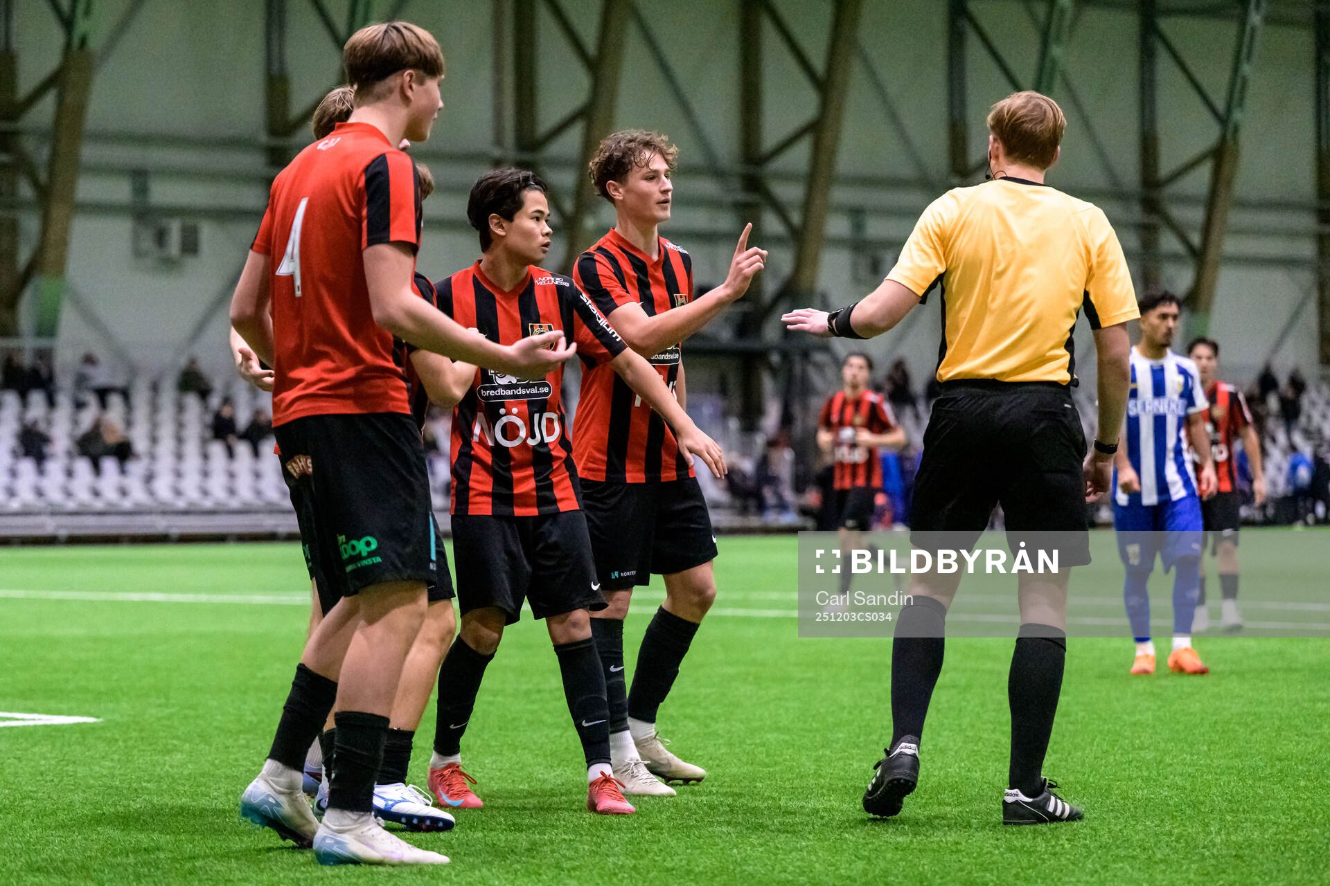 Brommapojkarnas Valter Bexelius och Atle Wahlund reagerar