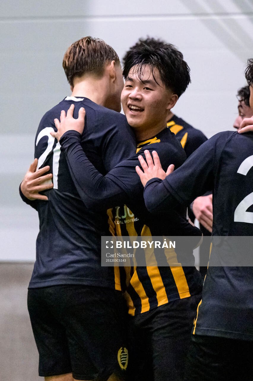 Hammarbys Akira Imamura jublar