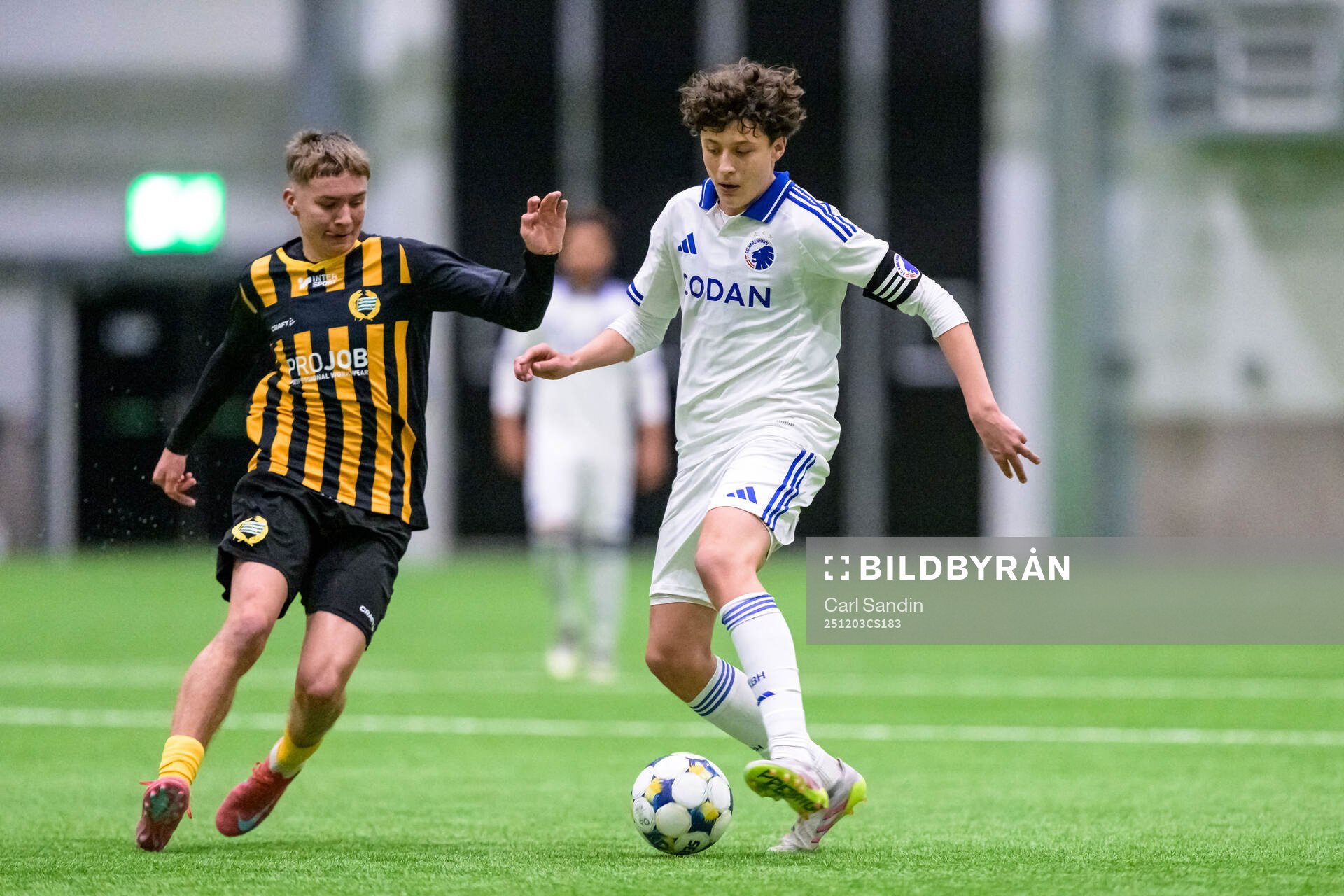 Hammarbys Hugo Hoffsten och FC Köpenhamns Jamil Koch