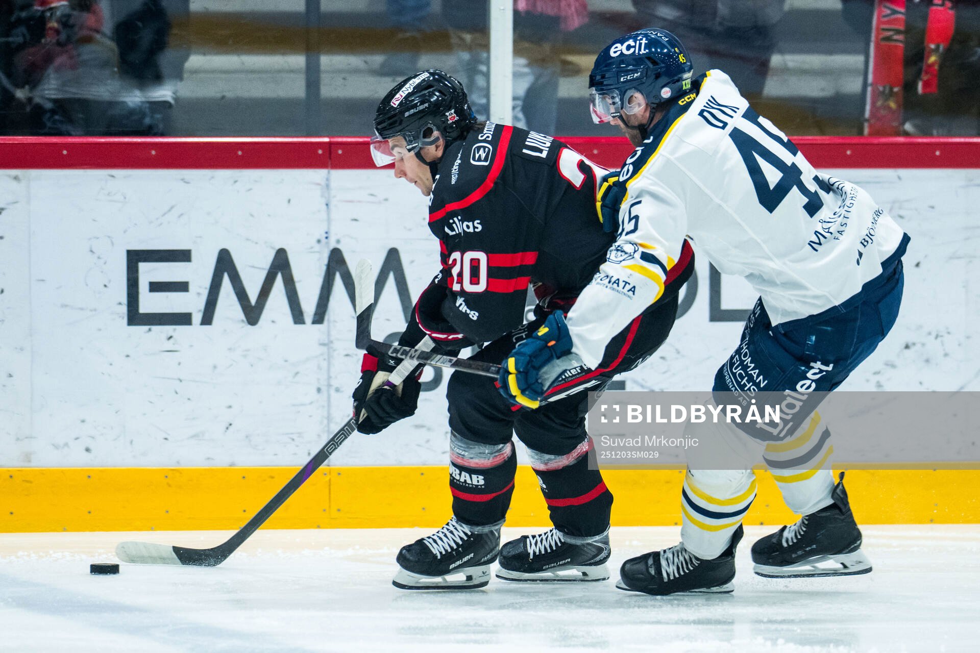 Nybros Juho Liuksiala och Södertäljes Sebastian Dyk