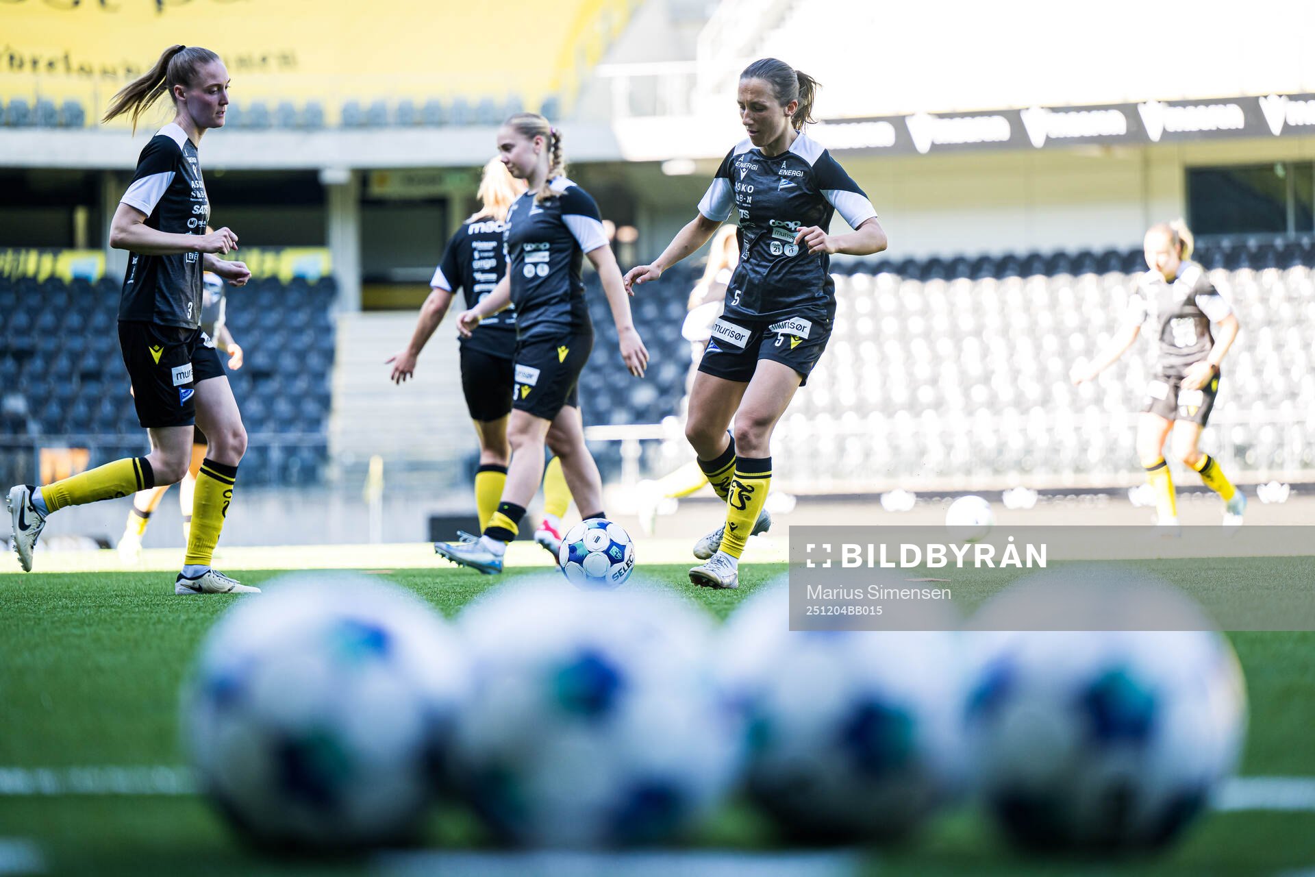 Marie Forsøget Knutsen of Start warms up ahead of the 1. division football match between Start and Haugesund on April 12, 2025 in Kristiansand.