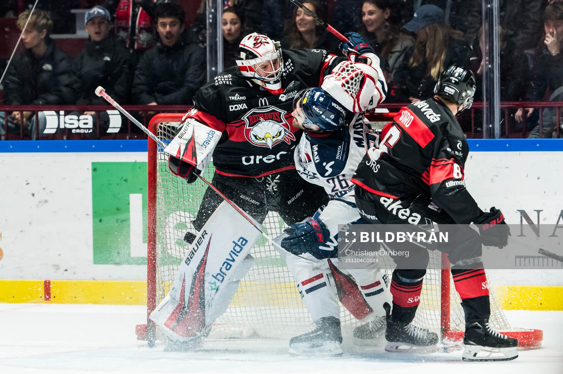 Linköpings Max Martin och Malmö Redhawks målvakt Marek