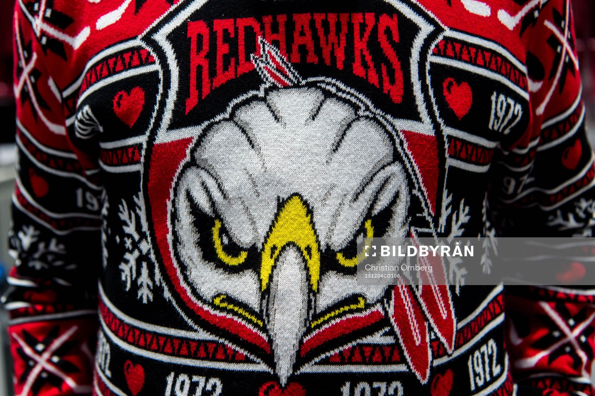 Jultröja med Malmö Redhawks emblem