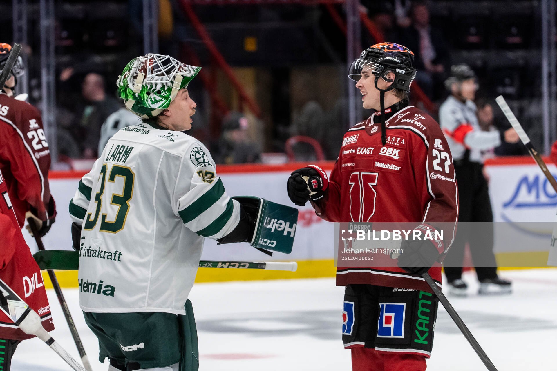 Färjestads målvakt Emil Larmi och Örebros Sampo Ranta