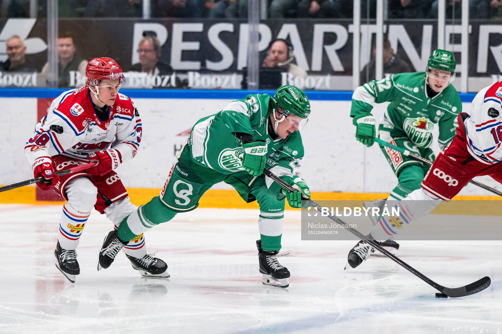 Timrås Albin Sundin och Rögles Fredrik Olofsson