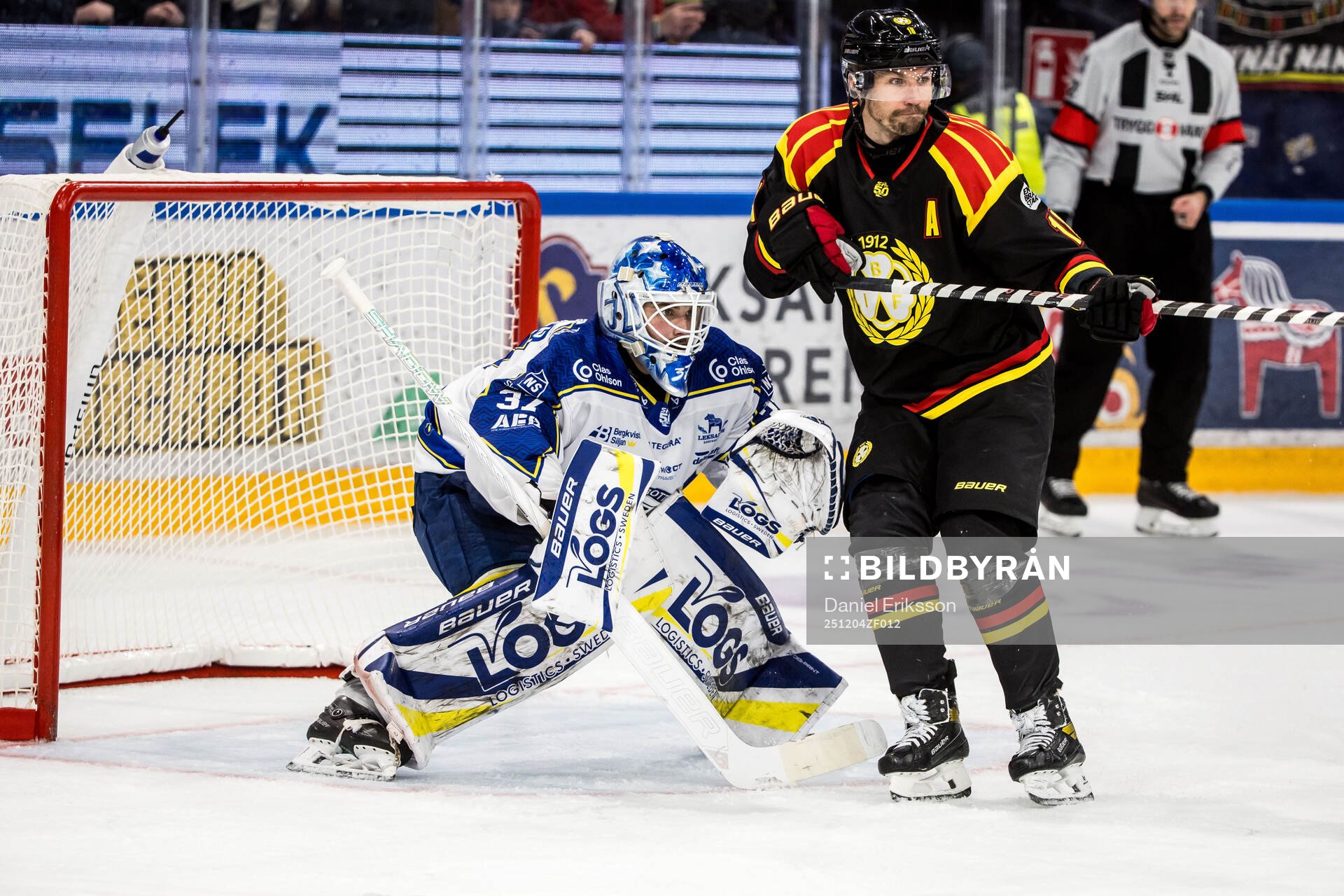 Leksands målvakt Jakob Hellsten och Brynäs Anton Rödin