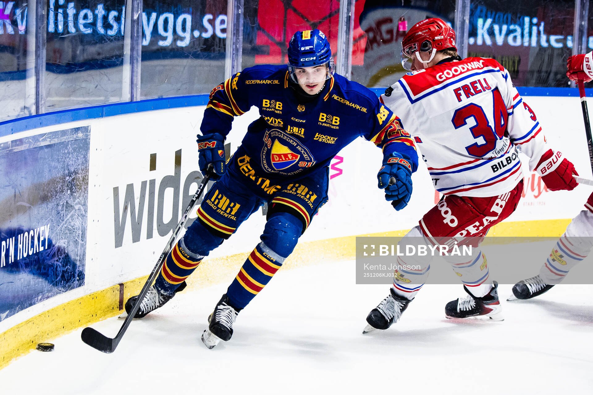 Djurgårdens Håvard Salsten och Timrås Alfons Freij