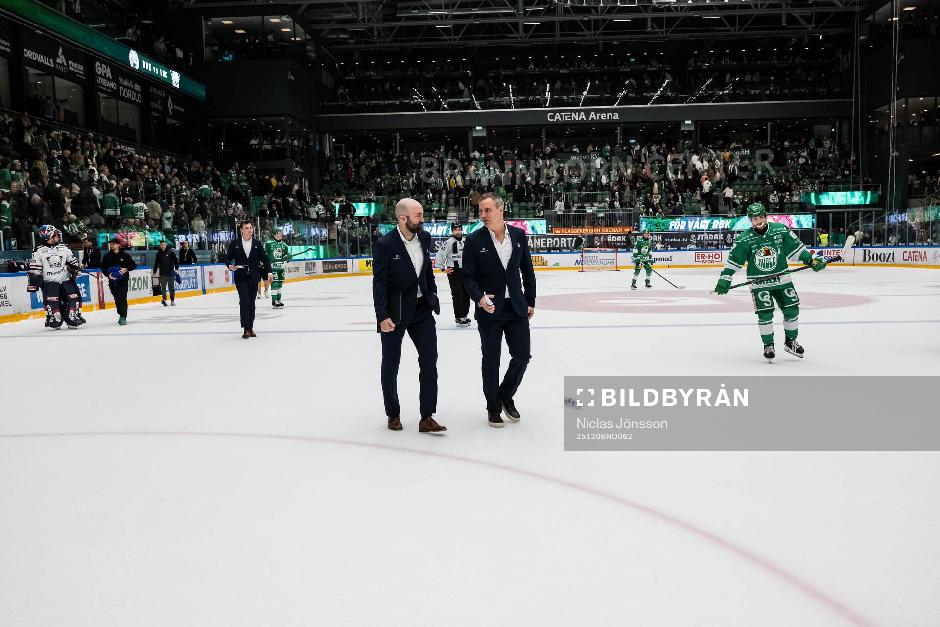 Rögles assisterande tränare Taylor Matson och tränare