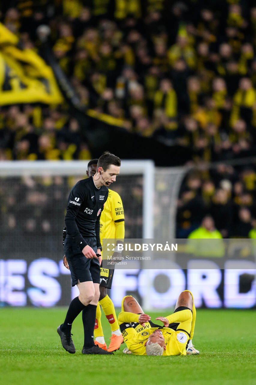 Ruben Gabrielsen of Lillestrøm in pain