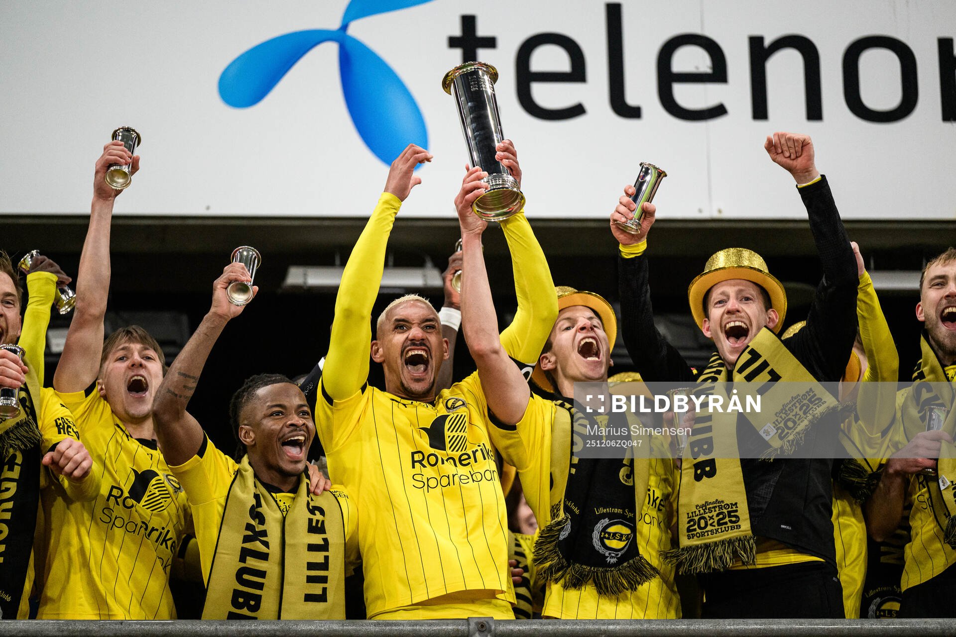 Players of Lillestrøm celebrate