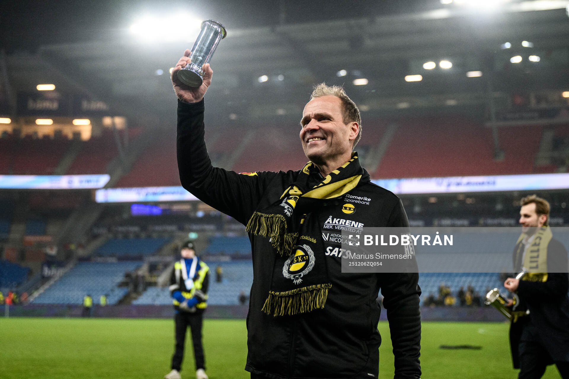 Head coach Hans Erik Ødegaard of Lillestrøm celebrates
