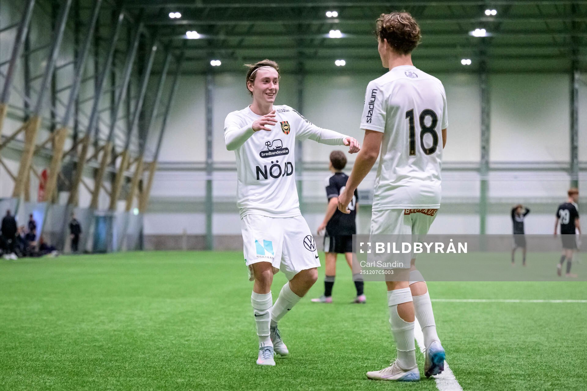 Brommapojkarnas Henry Lindgren och Atle Wahlund jublar
