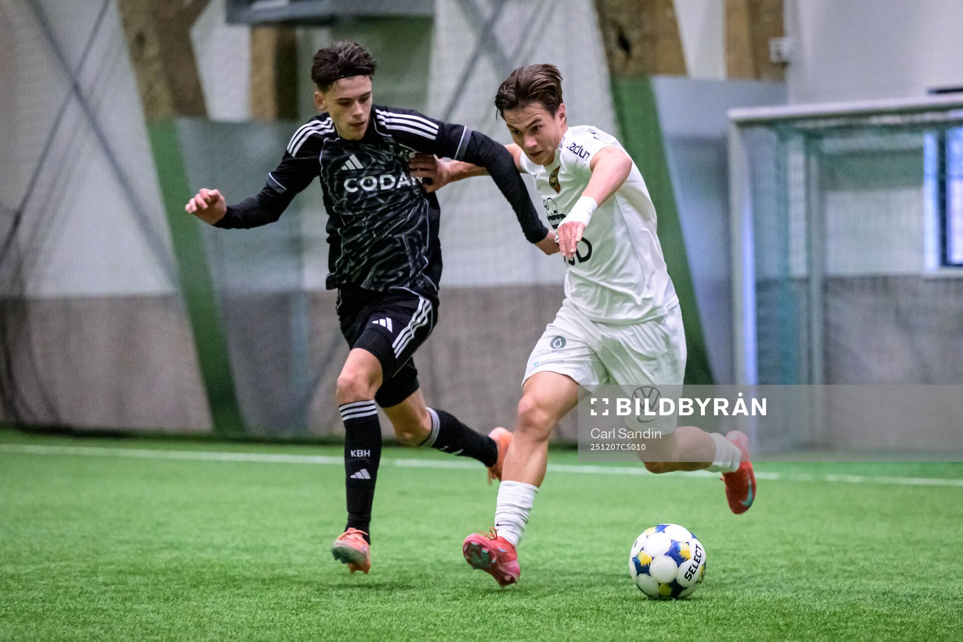 FC Köpenhamns Liam Nordstedt och Brommapojkarnas Carl