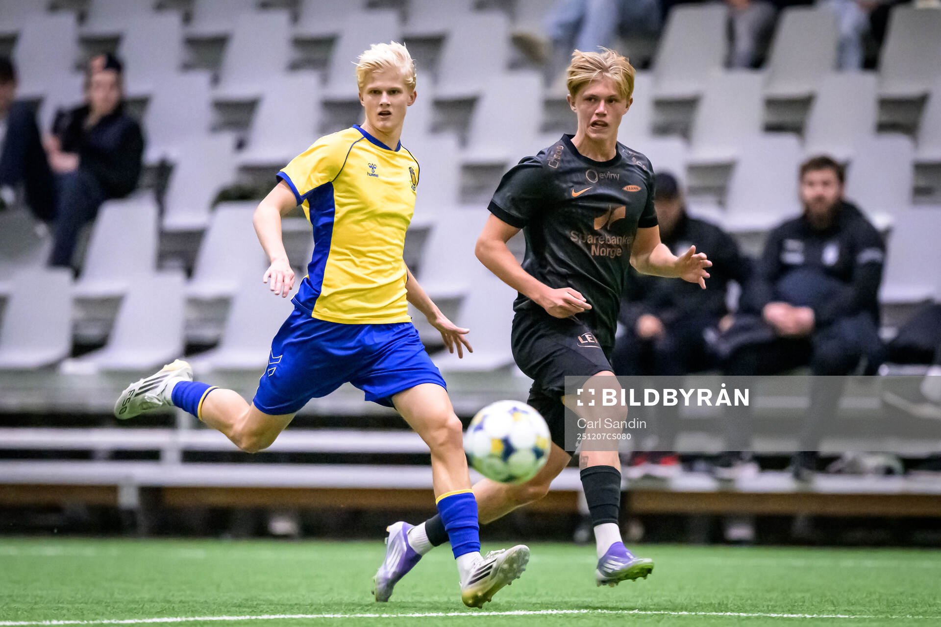 Bröndbys Hector Andersen och Branns Emilien Hagesæter