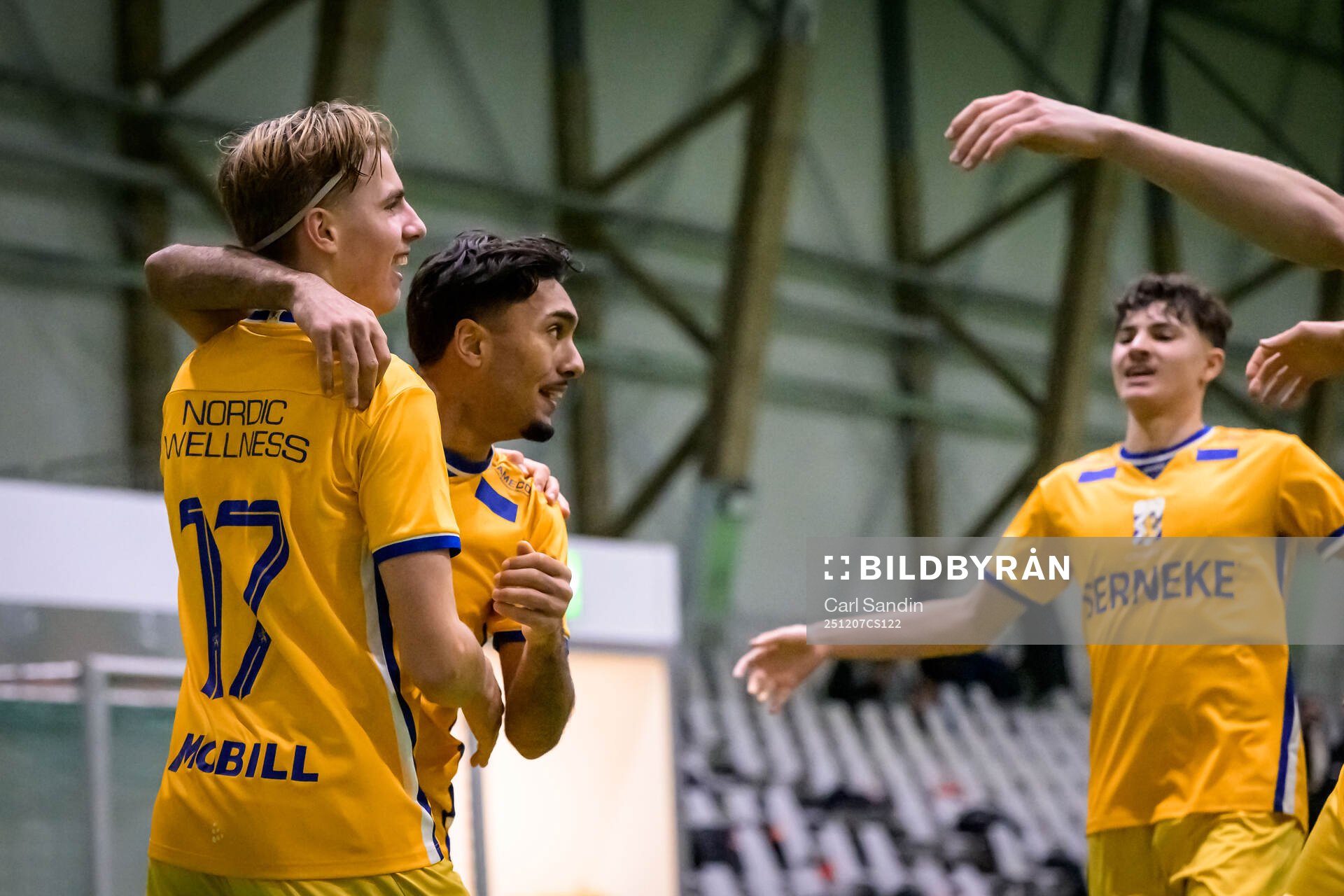 IFK Göteborgs Oliver Månsson och Haydar Sultan jublar