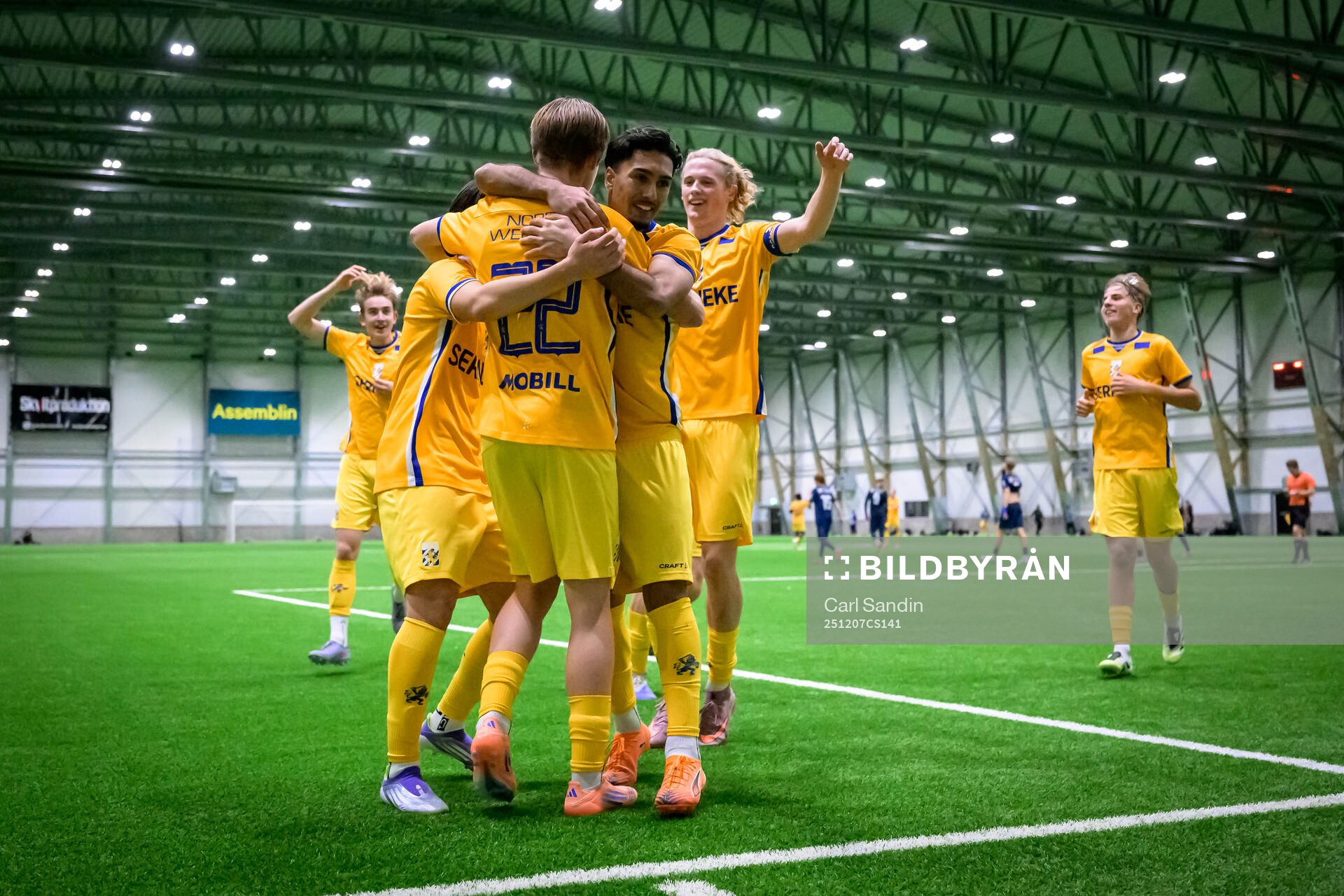 IFK Göteborgs Haydar Sultan och Axel Sjöström Falk jublar