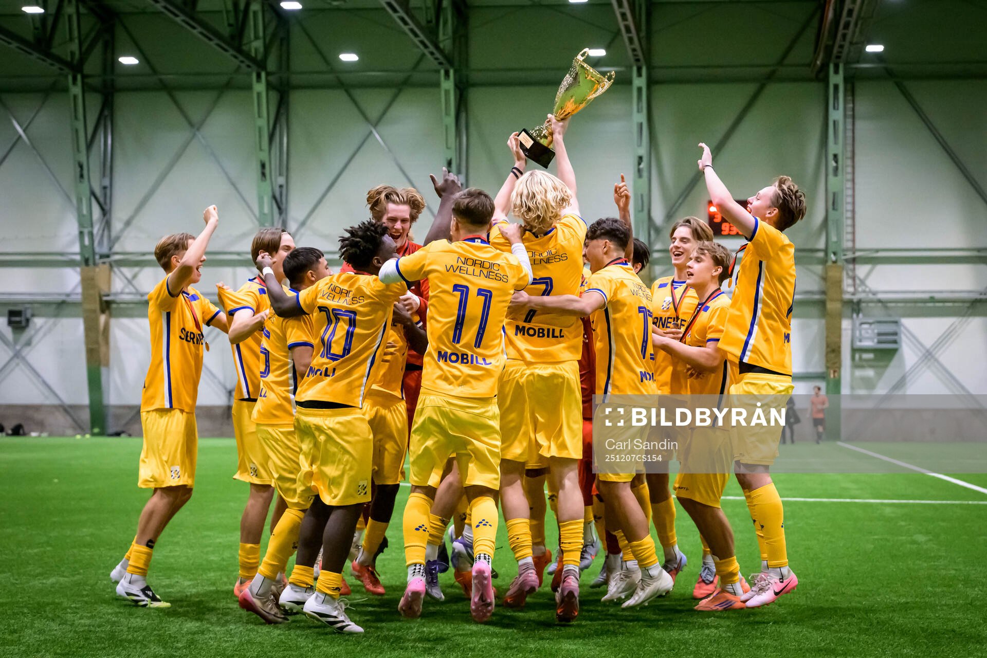 IFK Göteborgs spelare jublar