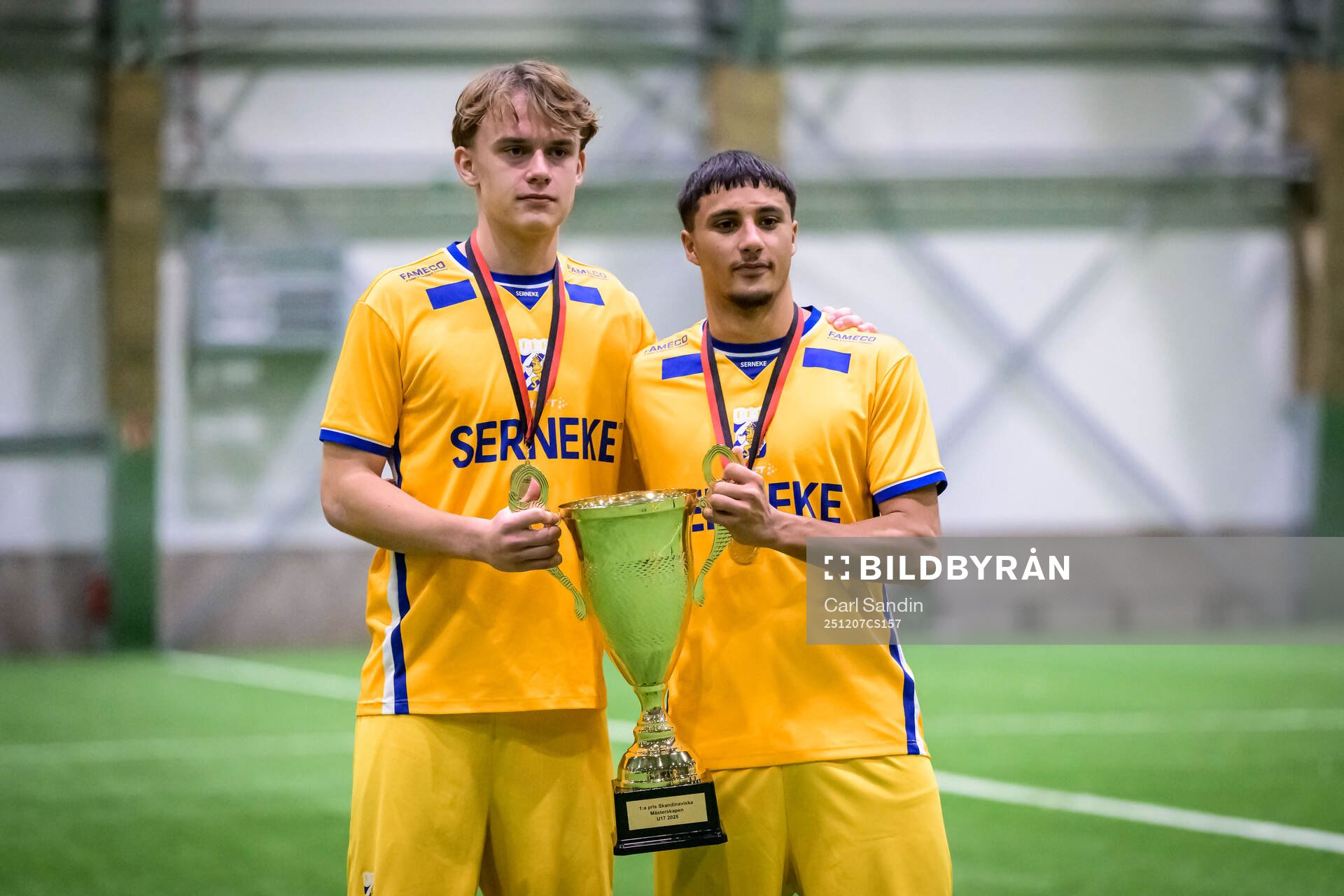 IFK Göteborgs Leo Anger och Lowe Wennblad jublar