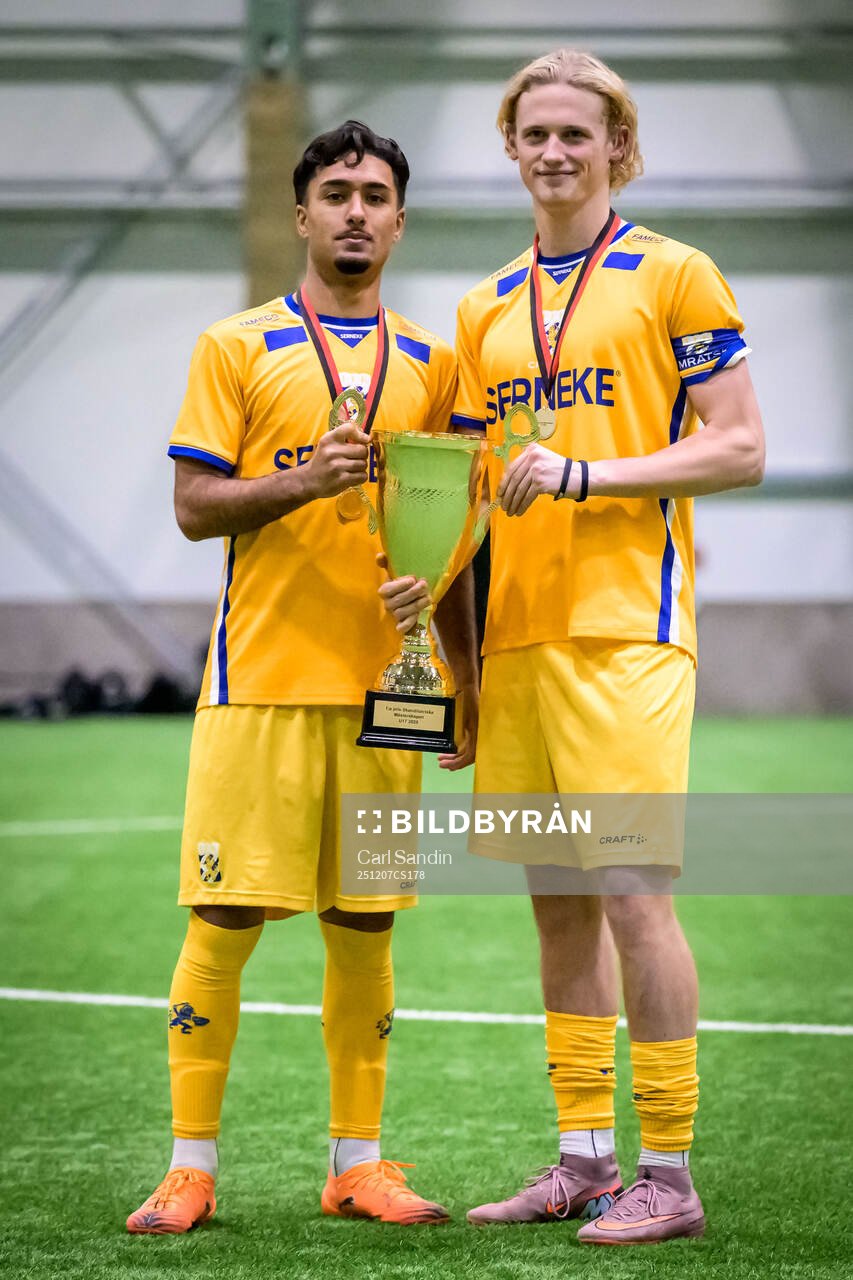 IFK Göteborgs Haydar Sultan och Axel Sjöström Falk jublar
