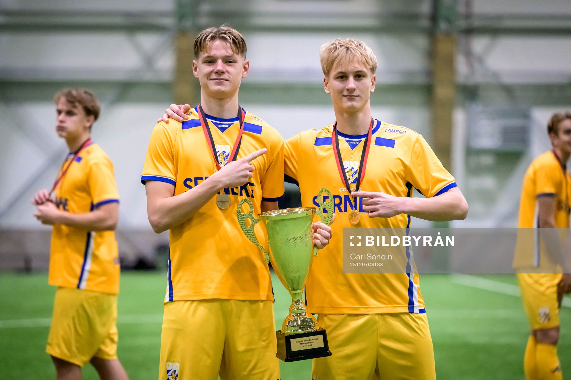 IFK Göteborgs Malte Hallingsjö och Markus Jarl jublar