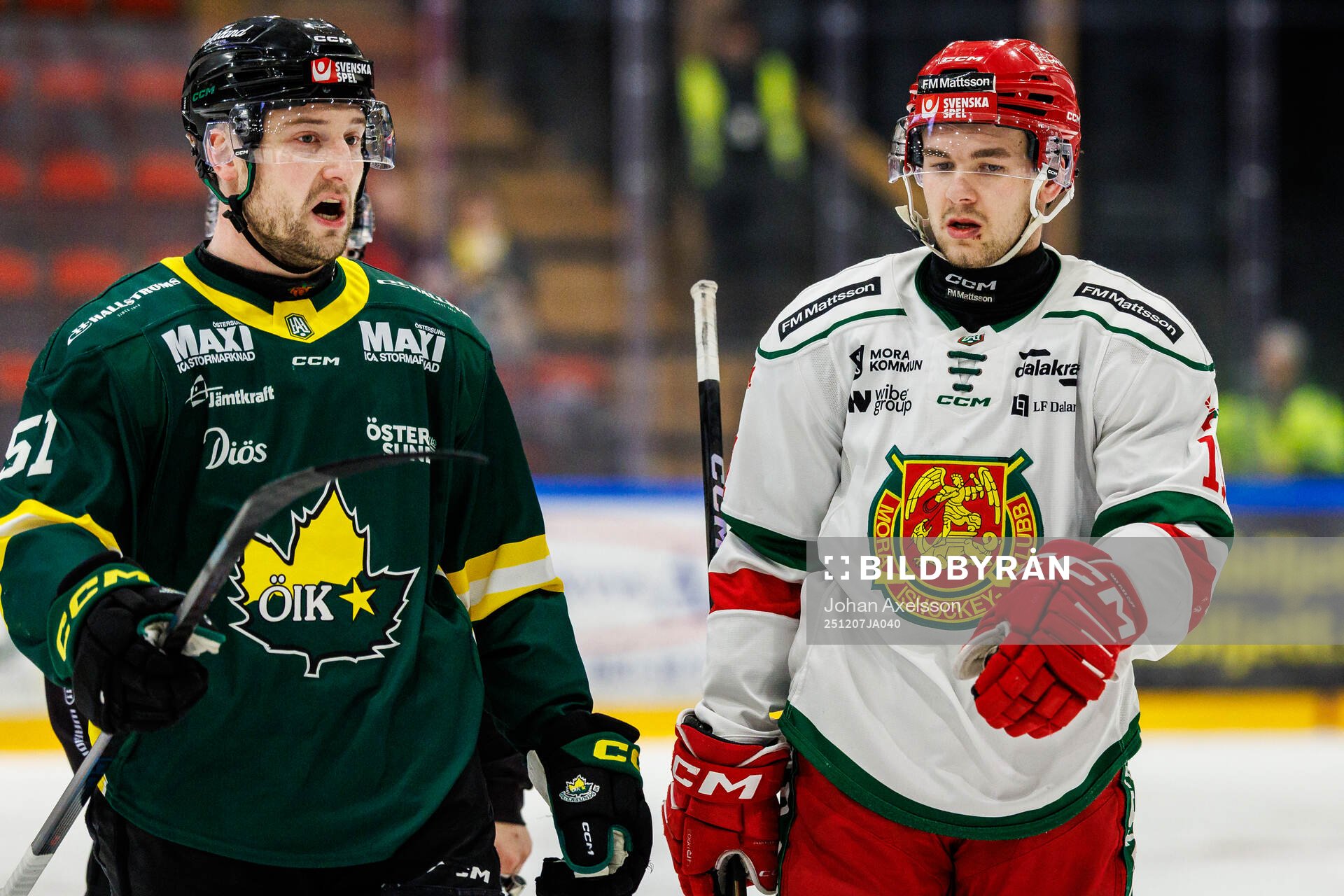 Östersunds Alexander Anderberg i samtal med Moras Gustav