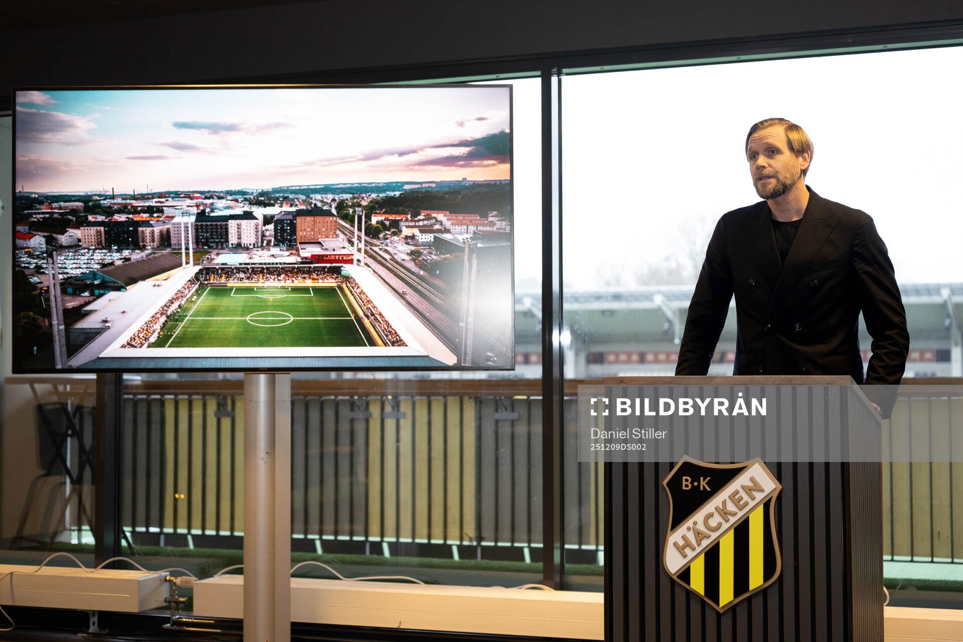 Häckens klubbchef Marcus Jodin presenterar nytt arenanamn