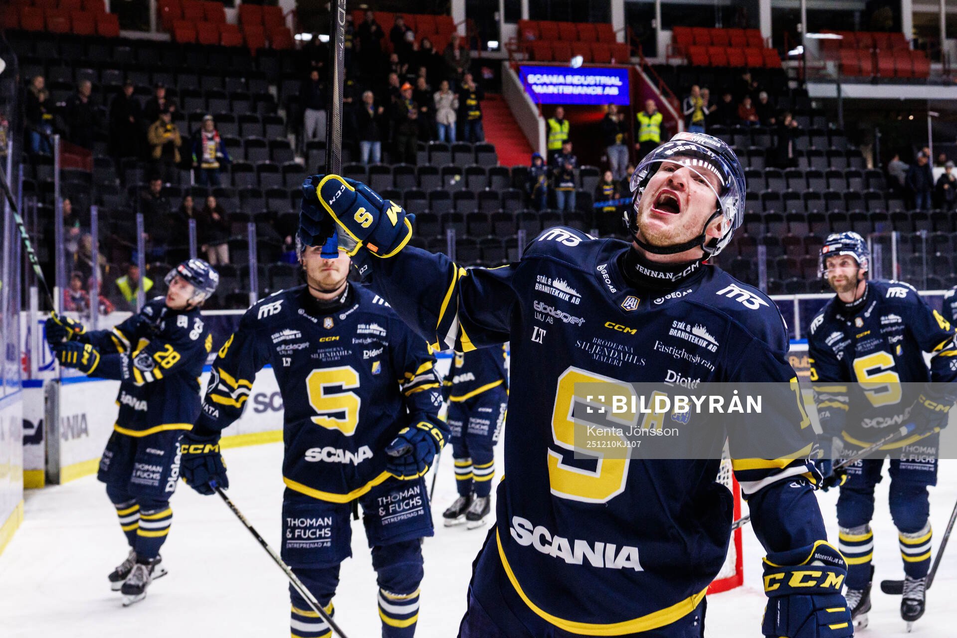 Södertäljes Henrik Eriksson jublar