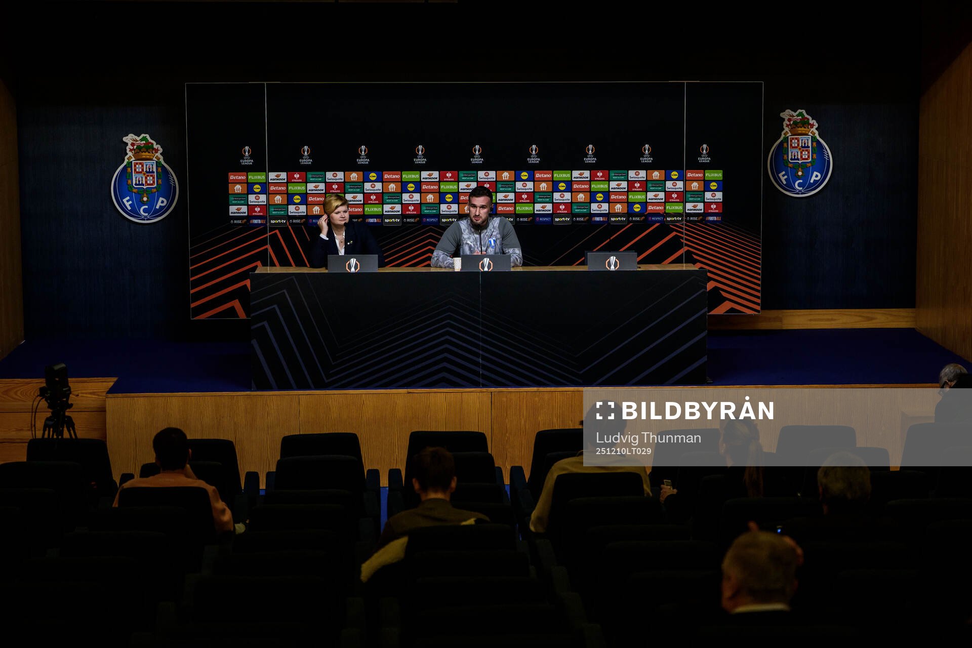 Head coach Anes Mravac