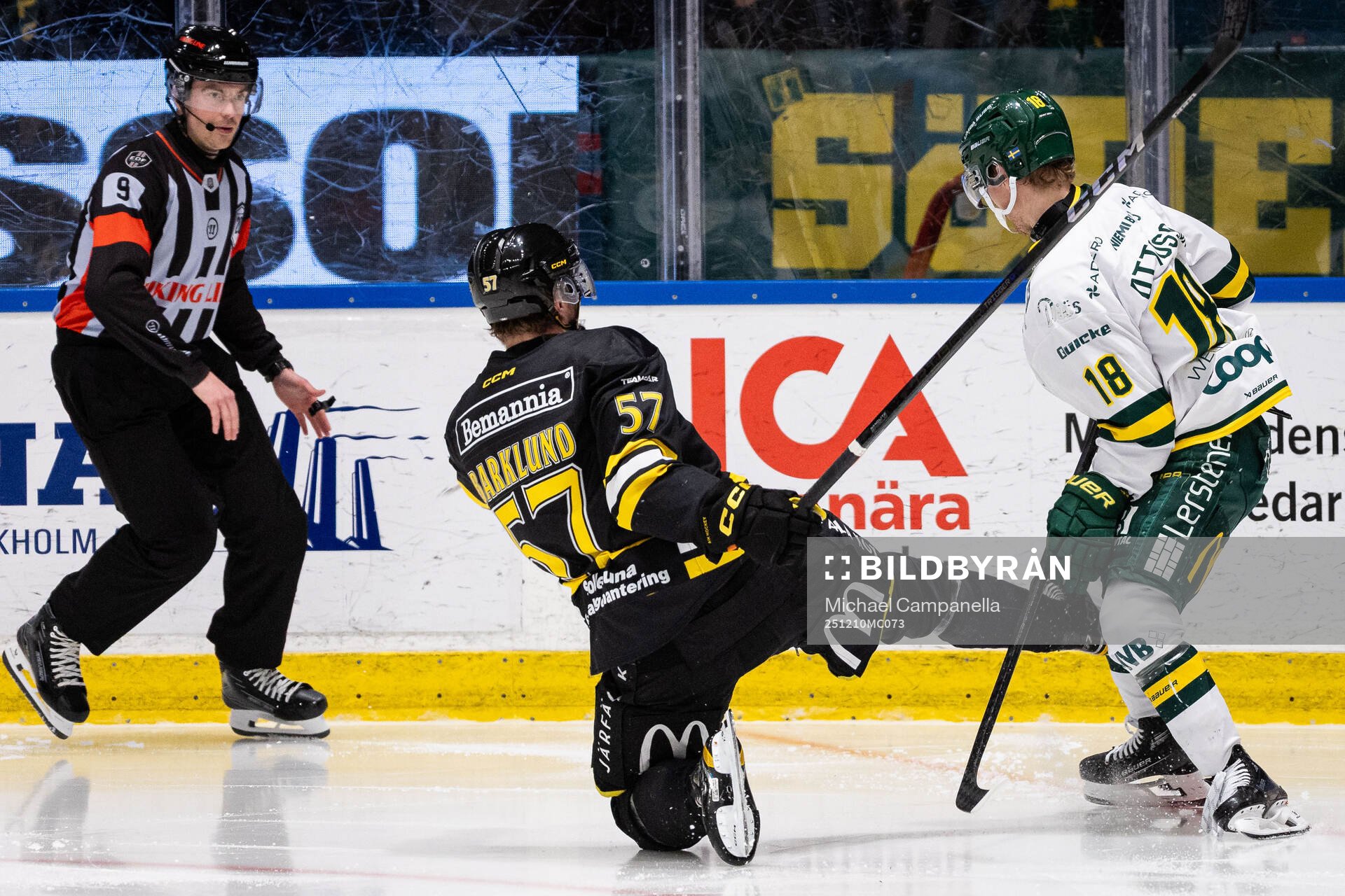 AIKs Alfred Barklund och Björklövens Axel Ottosson