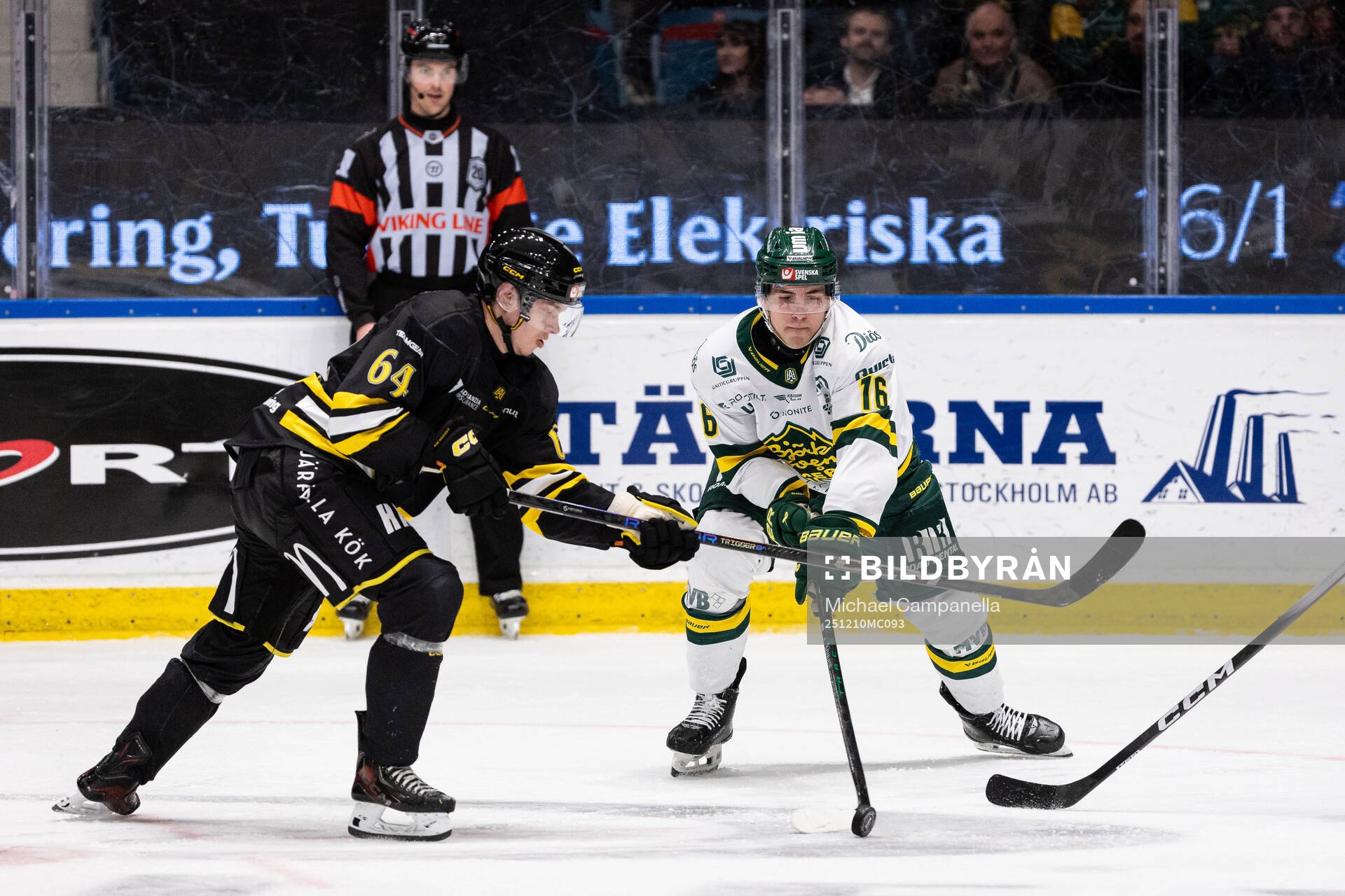 AIKs Edvin Isén och Björklövens Gustaf Kangas