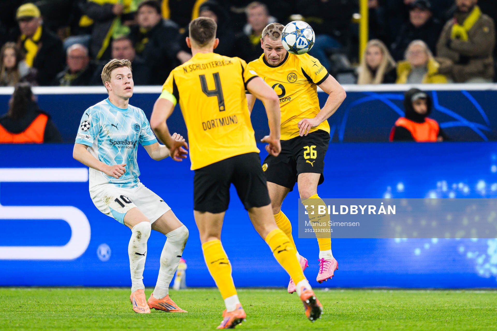 Julian Ryerson of Borussia Dortmund