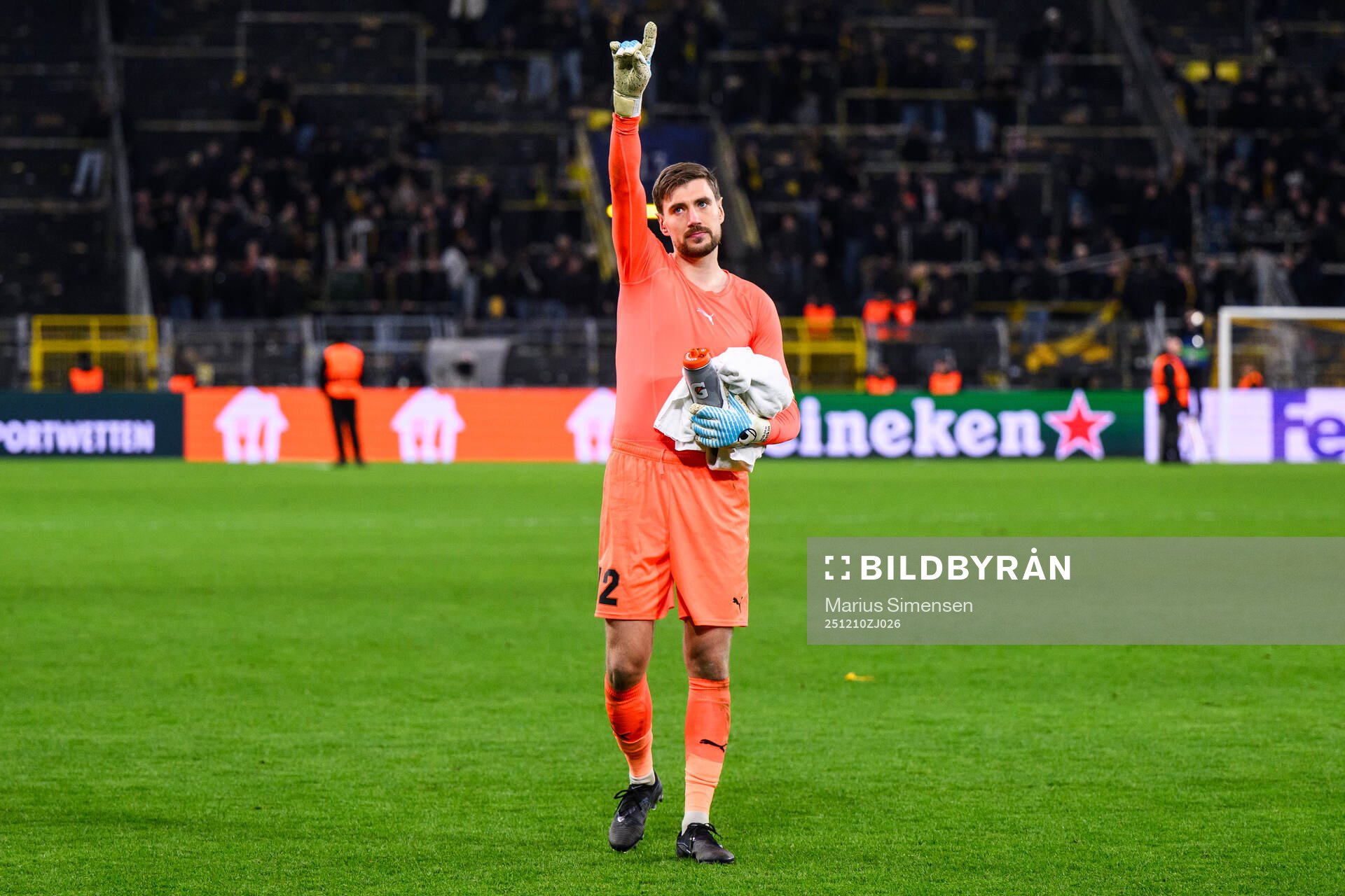 goalkeeper Nikita Haikin of Bodø/Glimt celebrates