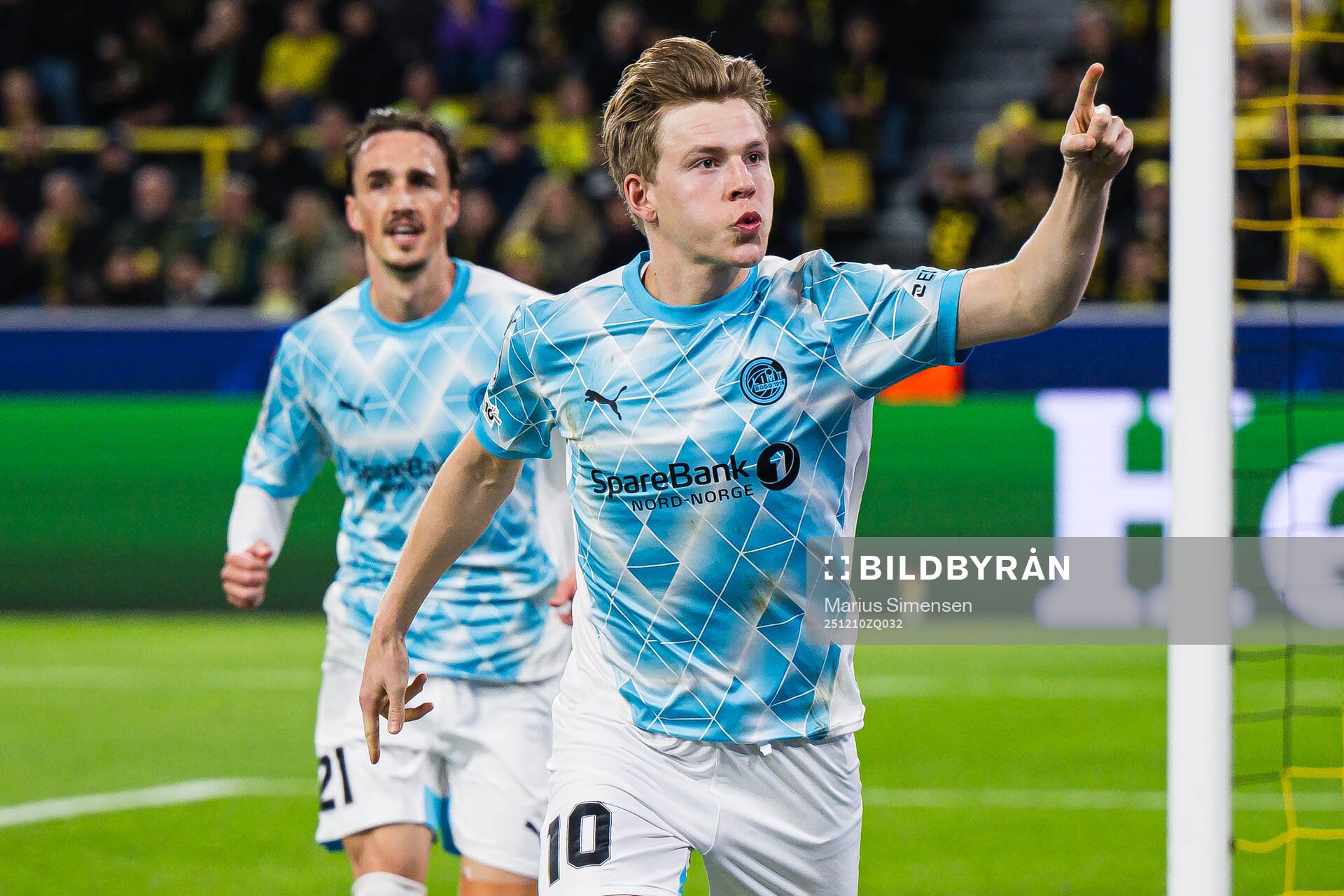 Jens Petter Hauge of Bodø/Glimt celebrates