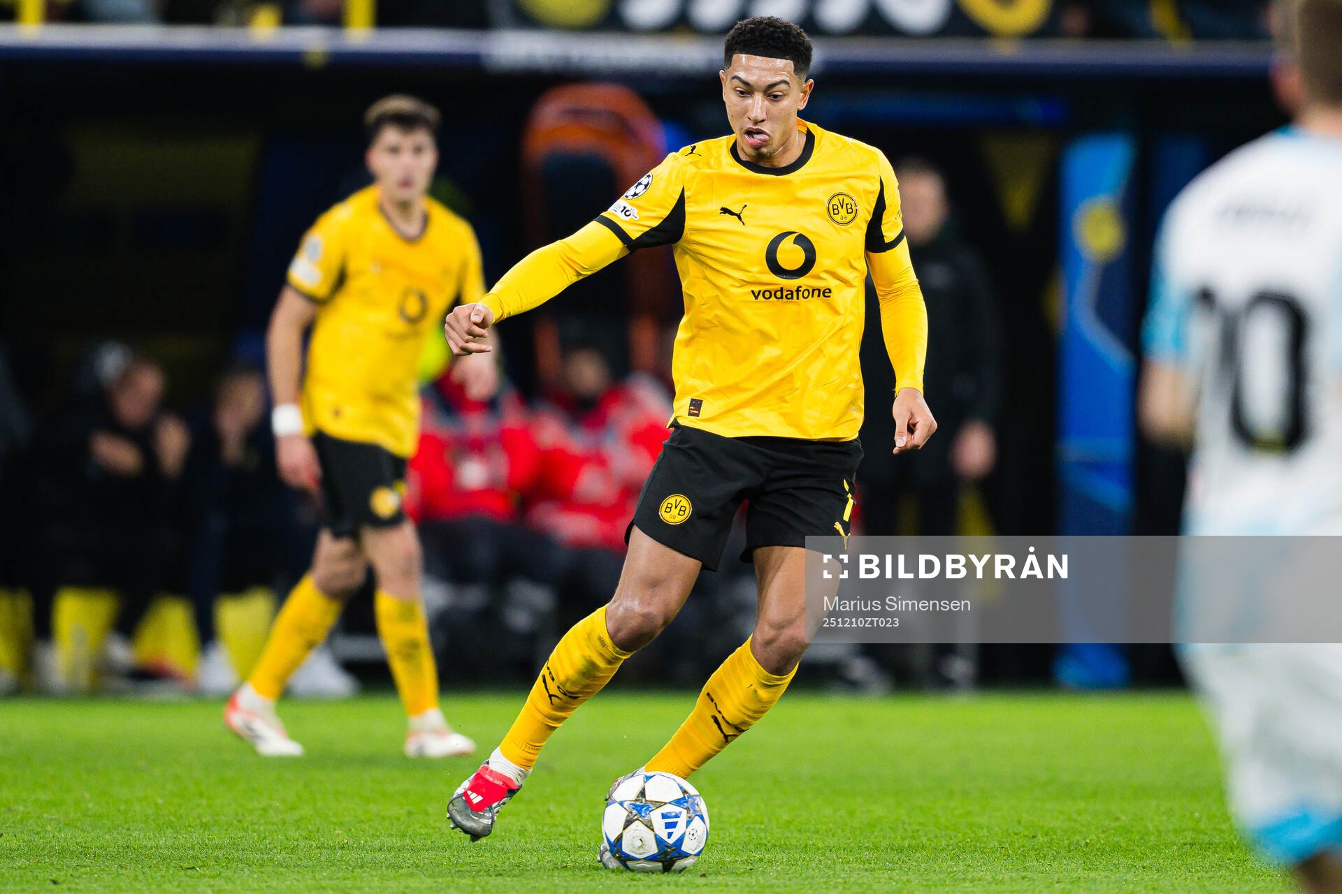 Jobe Bellingham of Borussia Dortmund