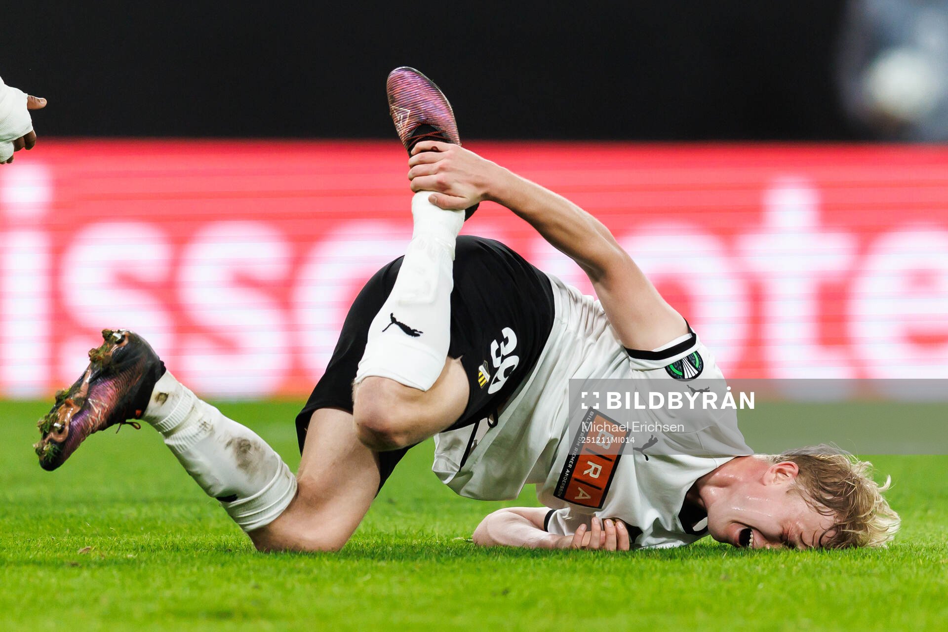 Isak Brusberg of Häcken in pain