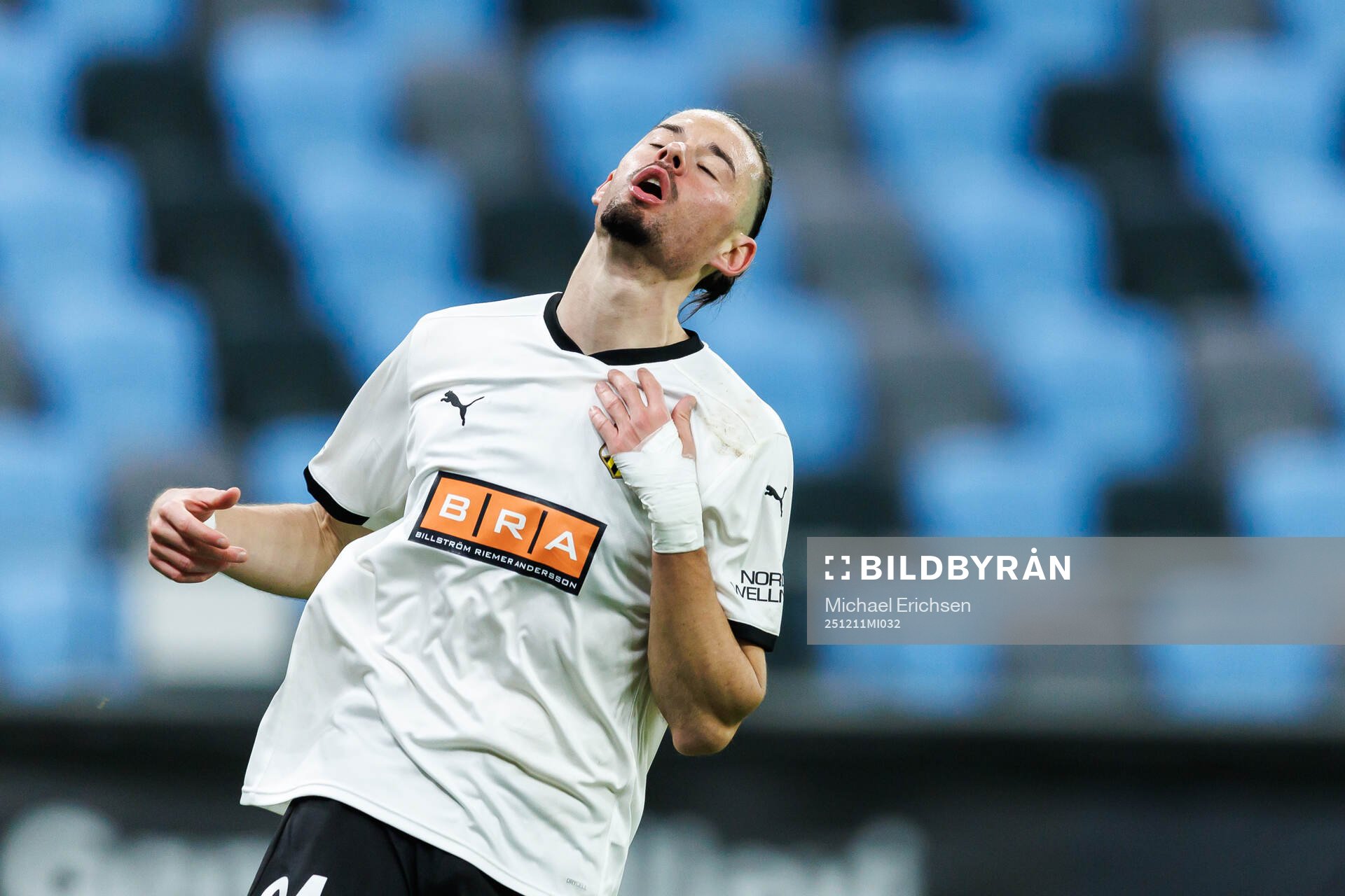 Amor Layouni of Häcken looks dejected