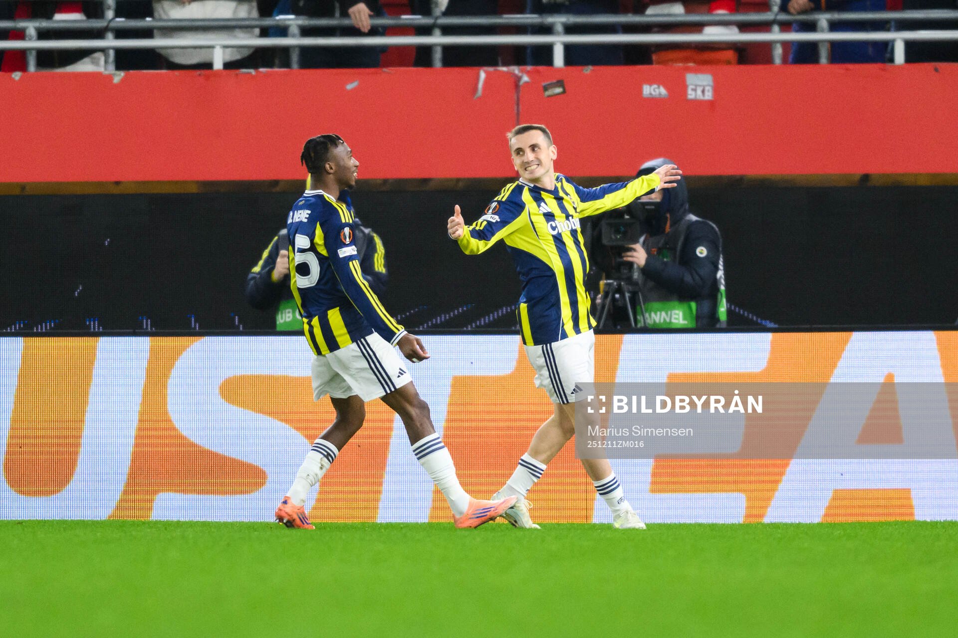Kerem Aktürkoğlu of Fenerbahce celebrates