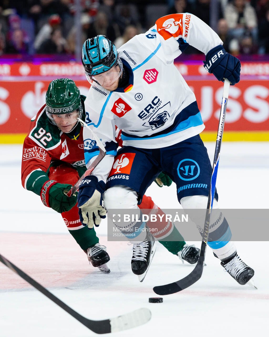 Filip Cederqvist of Frölunda and Myles Powell of Ingolstadt