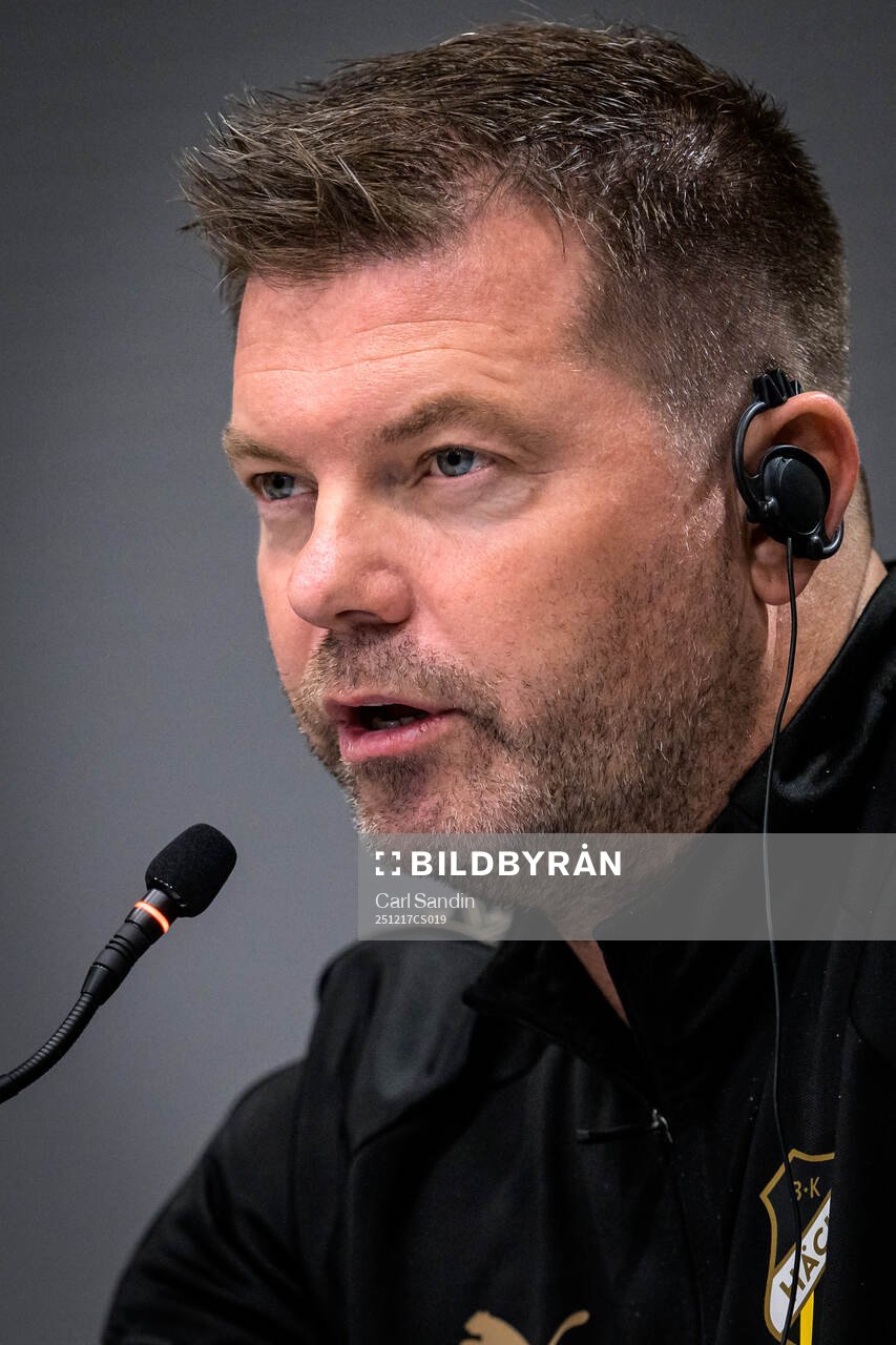 coach Jens Gustafsson of Häcken at a press conference with