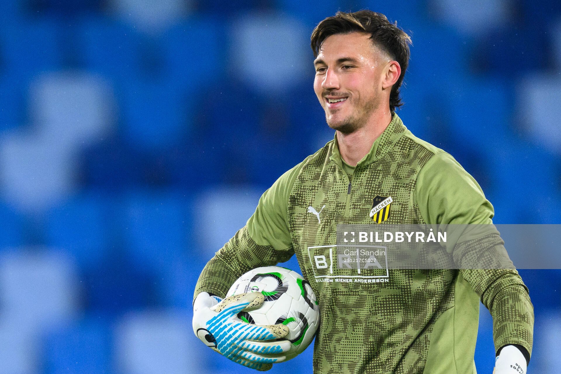 goalkeeper Andreas Linde of Häcken