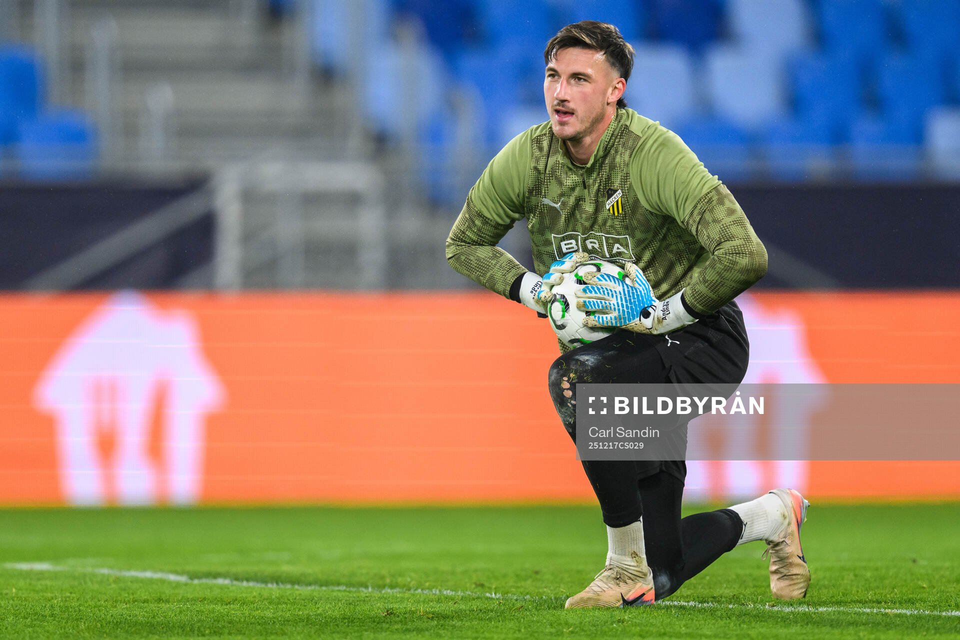 goalkeeper Andreas Linde of Häcken