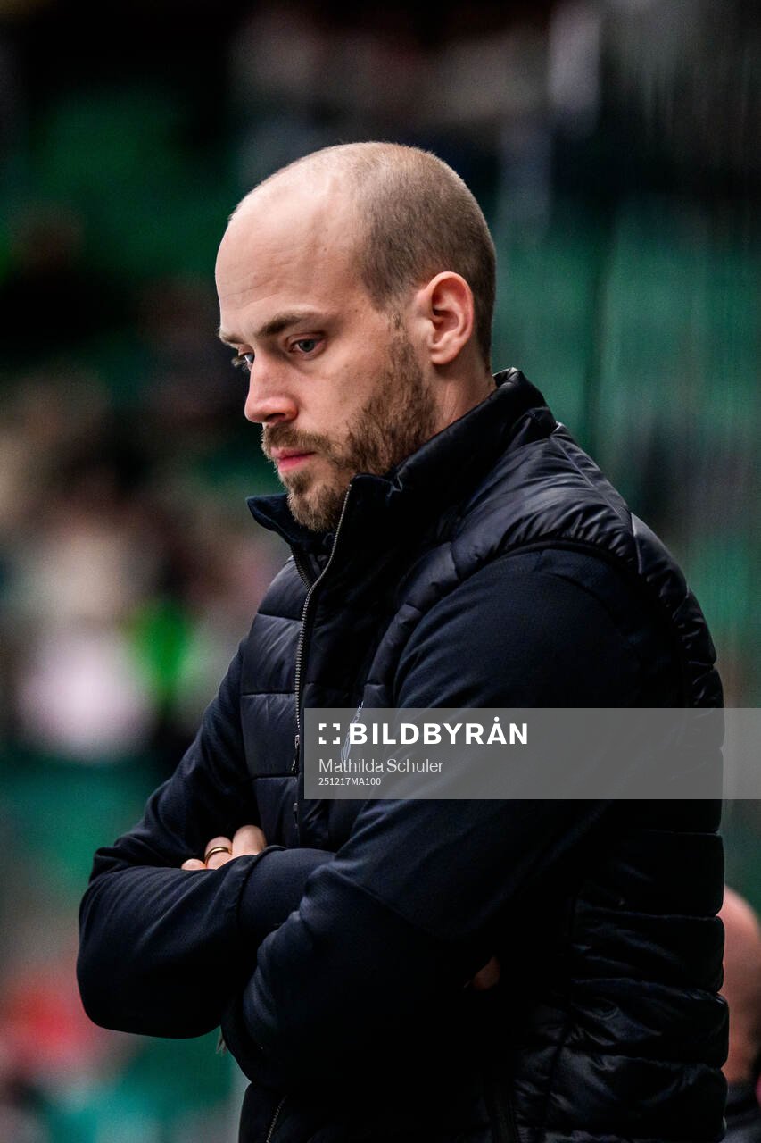 Rögles tränare Julius Falkenbäck Bergkvist